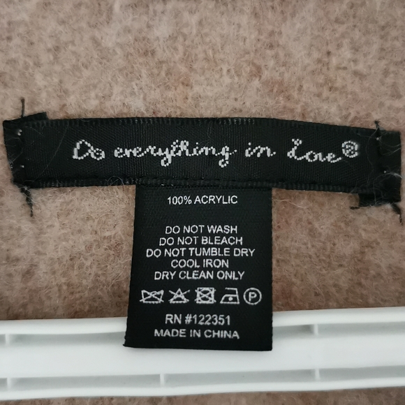 Like-New Sweater Wrap - Picture 3 of 3